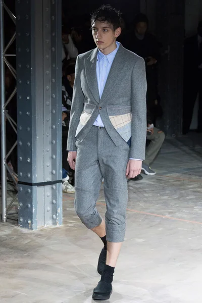 Look 13